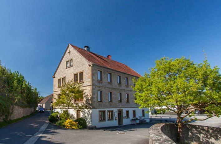 Wohnen am Schlossberg Thungen Exterior foto